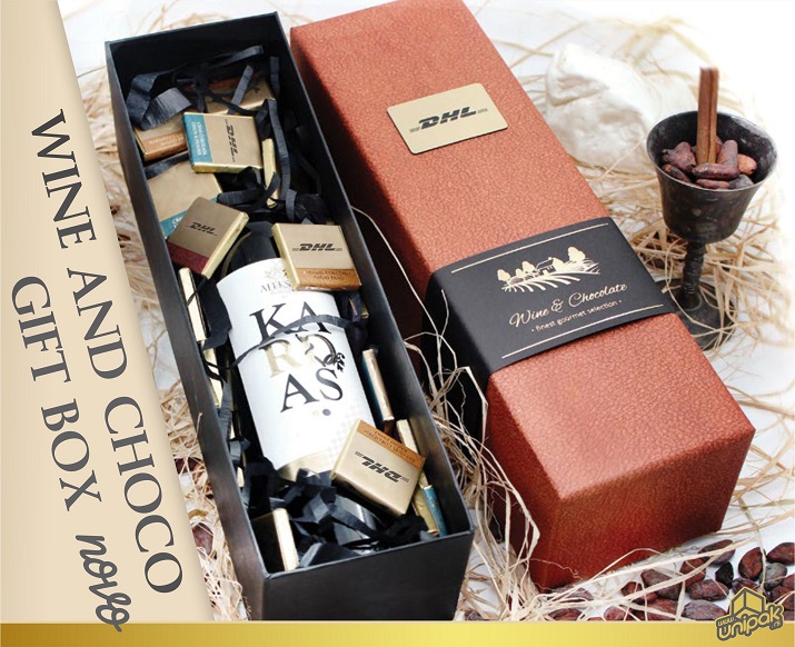 Luksuzna poklon ambalaža sa čokoladicama - Wine And Choco Gift Box